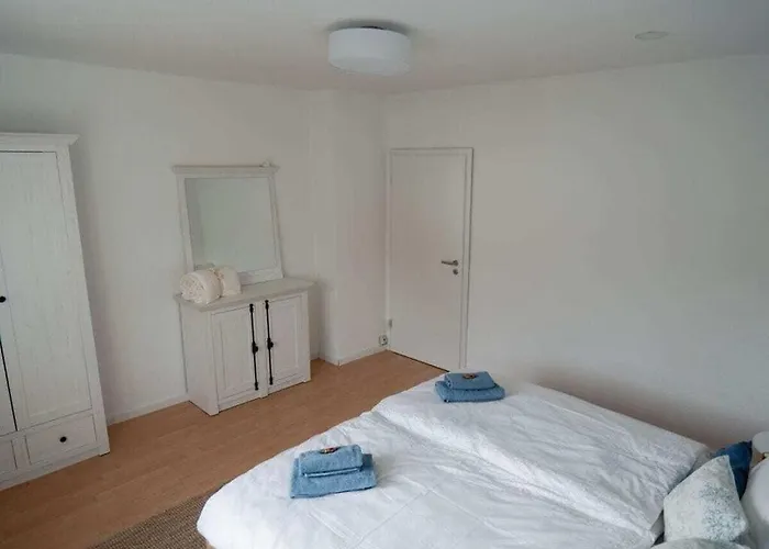 Vakantiehuis Am Park Comfortable Petersberg (Hessen)